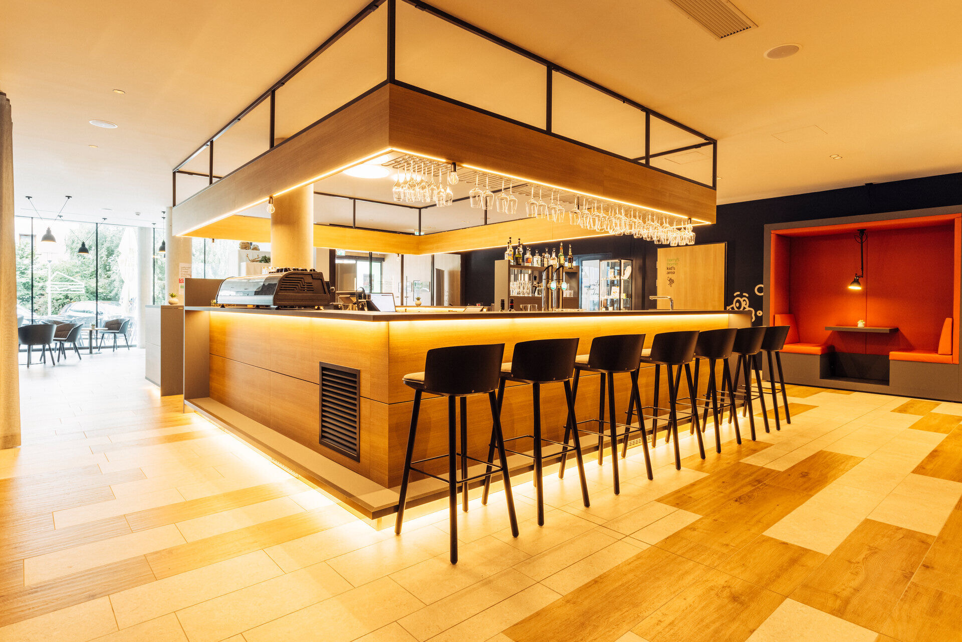 harrys_home_bischofshofen_danielzangerl_421